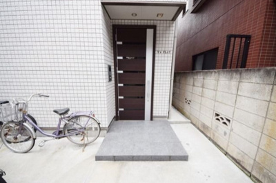 【エントランス】 | Y’ｓ　ＦＬＡＴ　