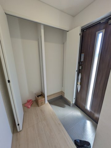 【いわき市好間町上好間第5／全3棟　2号棟】　◆子供が学校に上がる前にマイホームが欲しいあなたへ♪の居間・リビング|同施工　使いやすいリビングです