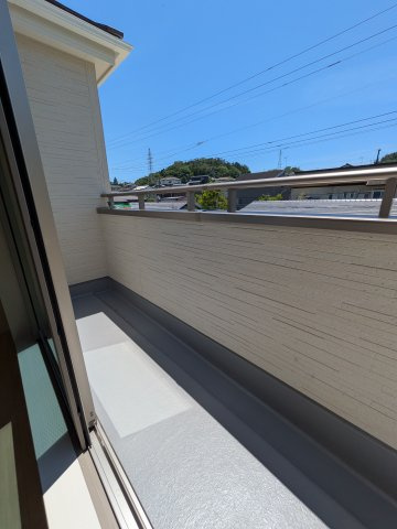 【常磐上湯長谷町第2／１号棟】オシャレなデザイナーズ新築戸建♪　のバルコニー|◆バルコニーの写真です◆洗濯物から布団まで一度にたくさん干せて便利です♪


