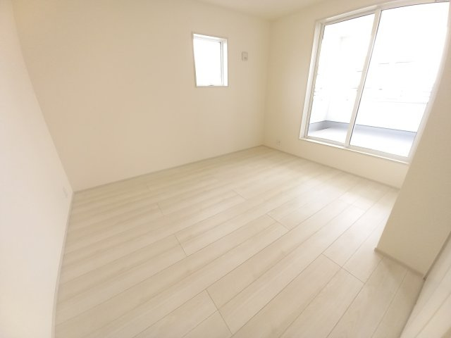 【いわき市錦町江栗1丁目／全5棟／1号棟】　生活応援プレゼントキャンペーン実施中！の洋室|同施工　個人の部屋や寝室として使える洋室です