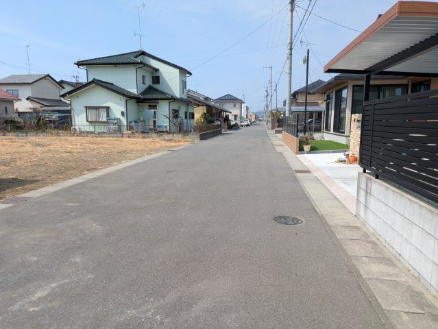 7/2価格変更　【いわき市泉滝尻】　限定2棟！ ご案内も即日ご対応可能☆の前面道路含む現地写真|◆外観の写真です◆　
ご家族の笑顔も溢れるおしゃれな新築建売住宅です♪
休日は家族みんなで夢のマイホーム探しに出かけてみませんか！

