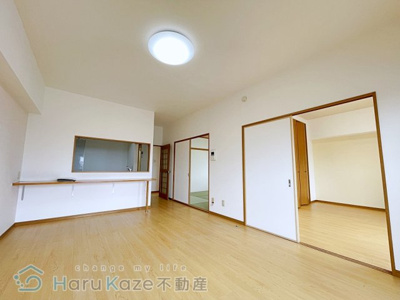 【居間・リビング】 | パーシモンヒルズ桜本町【名古屋市賃貸・オートロック】