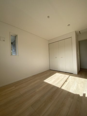 いわき市小名浜住吉　小名浜三小　 ご案内も即日ご対応可能☆の洋室|同施工■居室の写真です■□■　
木の温もりがナチュラルでくつろげる空間ですね。