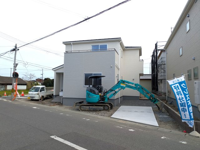 【いわき市四倉町上仁井田／全6棟／1号棟】　生活施設が徒歩圏内に揃うロケーション！の駐車場|駐車場に車を止められます