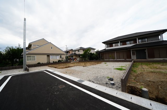 新築　前橋市岩神町第６　Livele Garden.S　1号棟の駐車場|現地写真　駐車スペースは並列2台分可能です！
