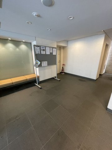 プラウドフラット森下ウエストのエントランス
