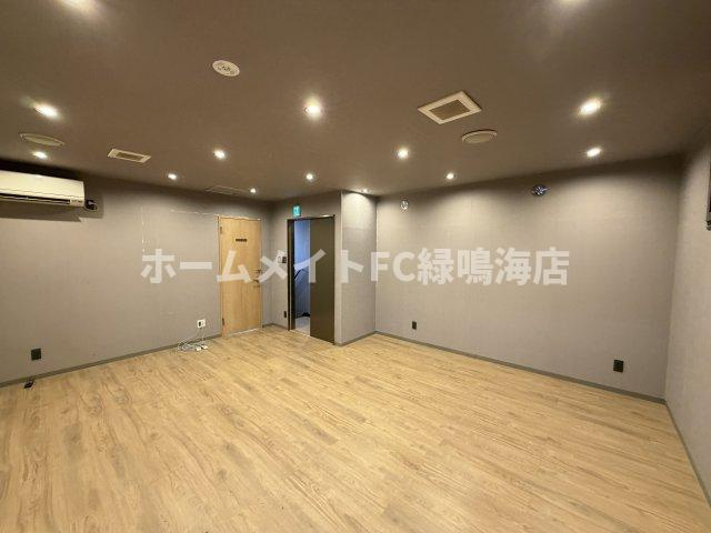 野並２店舗(P2台分込)の内装