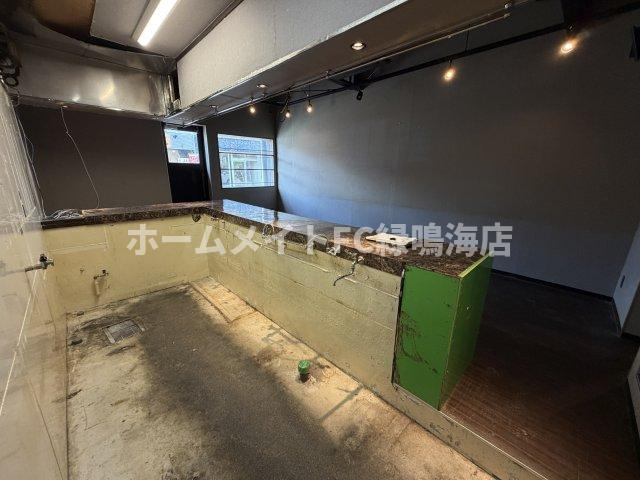 野並２店舗(P2台分込)の内装