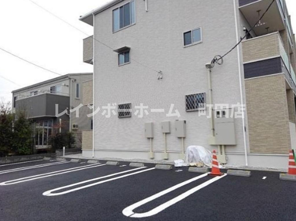 アイヴィ・ヒルズ2※初期費用分割あと払いサービス利用可能物件の駐車場