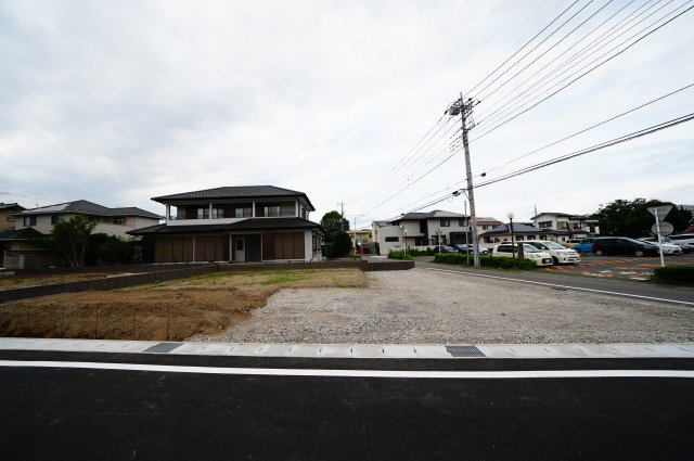 新築　前橋市岩神町第６　Livele Garden.S　2号棟の駐車場|現地写真　駐車スペースは並列2台分可能です！
