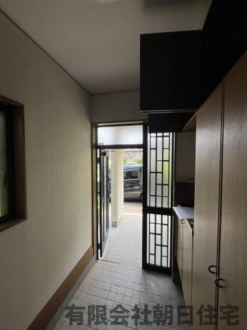 【玄関】 | 法吉町中古戸建 | きれいな玄関です
