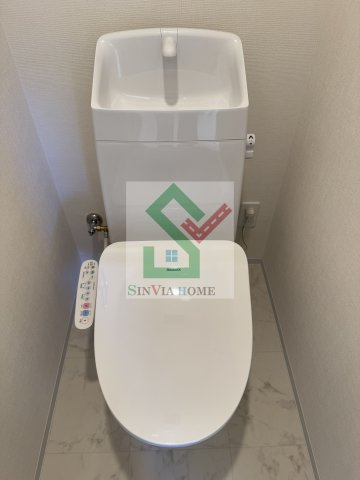 レヴメゾン神山弐番館のトイレ