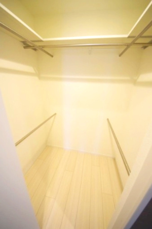 三郷市三郷１丁目のアパートの収納|※別部屋参考写真