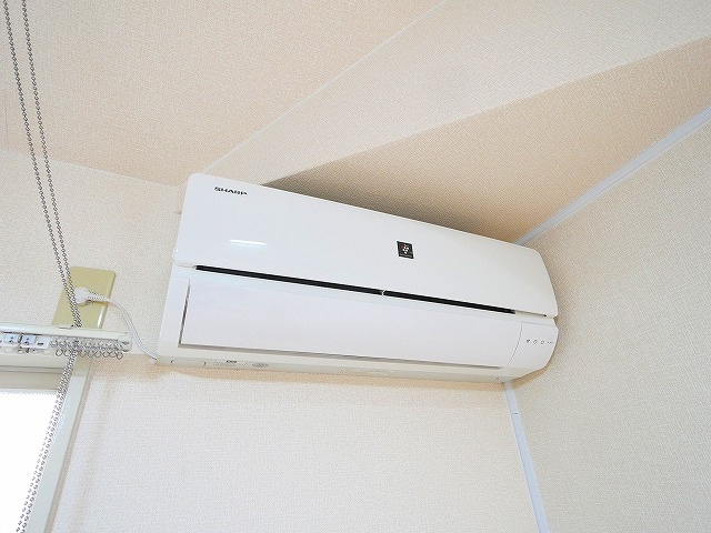 シャンポール 山添の設備|エアコンです