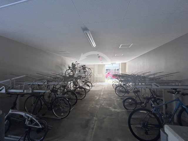 アビティ江坂のその他|アビティ江坂　駐輪場