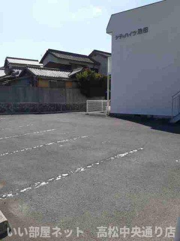 【駐車場】 | シティハイツ池田