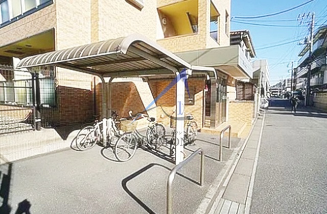 シャイニング富浜のその他共用部分|駐輪場です。