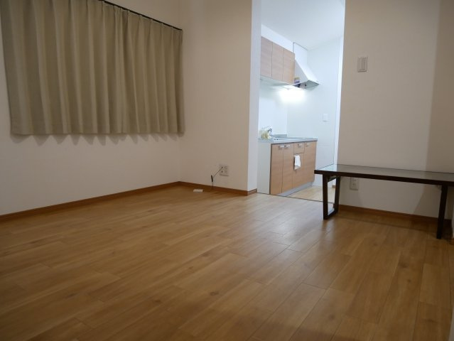 【居間・リビング】 | 王子町3丁目貸家