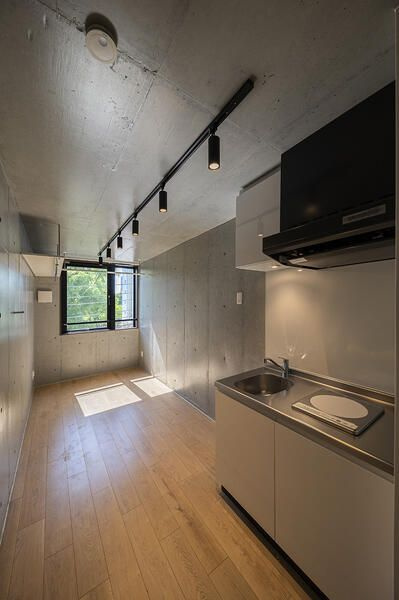 ＣＯＣＯＦＬＡＴ北千住Ｓｏｕｔｈの内装