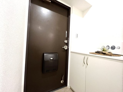 【玄関】 | チサンマンション小笹 | 
シューズボックス付きなので付きなので玄関をきれいに保てます☆靴が多い方も収納場所には困りません☆