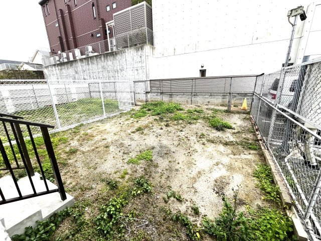 【庭】 | チサンマンション小笹 | 家庭菜園やBBQ、夏場にお子様のプール遊びなど色々な用途で使えるのでとても便利です☆
