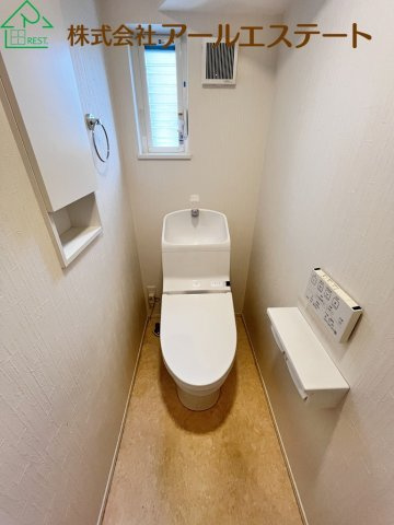 姫路市青山西3丁目　　中古戸建のトイレ