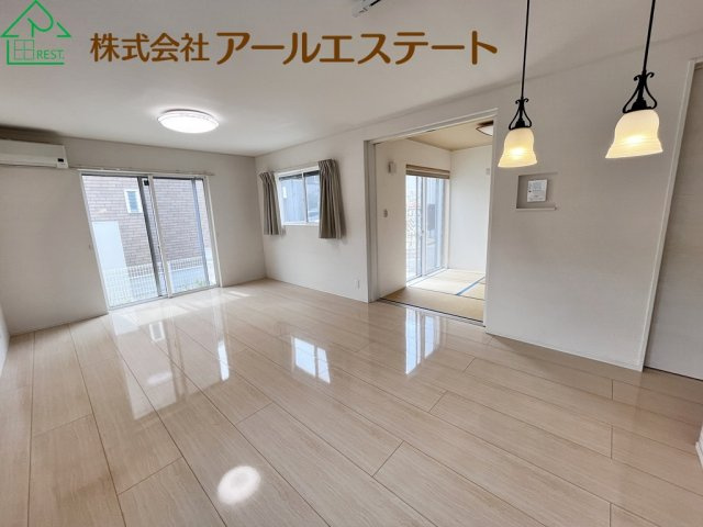 姫路市青山西3丁目　　中古戸建の居間・リビング