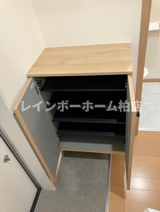担当エリアのルームアドバイザーが直接対応いたしますの収納