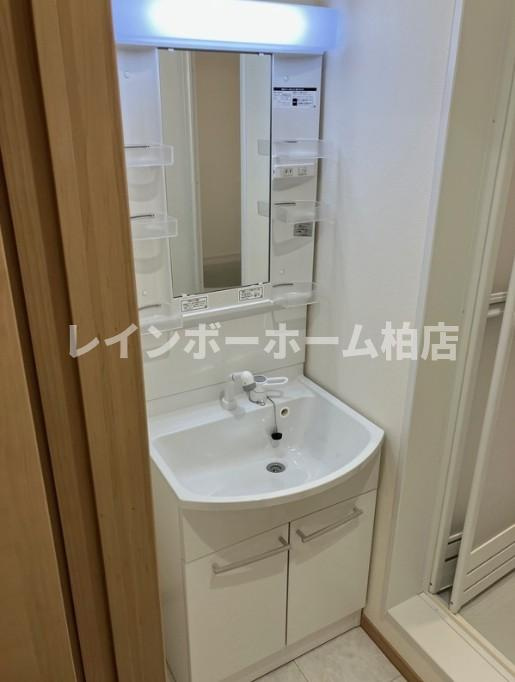 担当エリアのルームアドバイザーが直接対応いたしますの洗面所