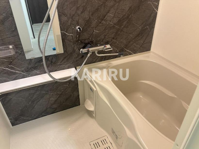 THE SENSE RESIDENCE 新深江の浴室