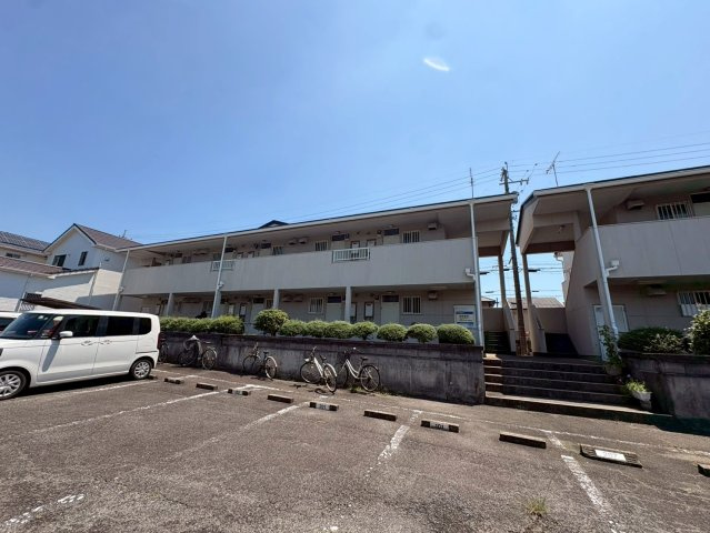 ヒルズ池下　B棟の外観