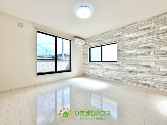 古河市駒羽根　中古一戸建ての寝室