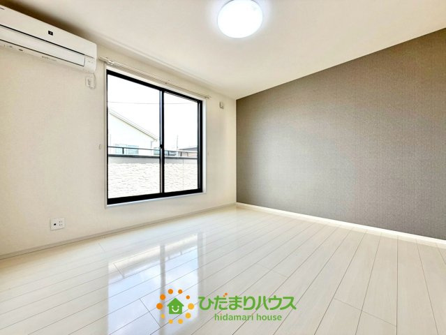 古河市駒羽根　中古一戸建ての洋室