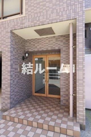 豊島区上池袋１丁目の賃貸マンションのエントランス