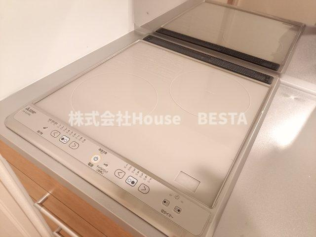 セレニテ神戸ミラクノールのキッチン