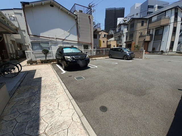 【駐車場】 | フローラ・８