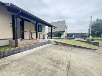 【駐車場】 | 小山市大字西黒田　駐車場4台　平屋　2LDK