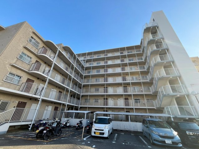 コンフォート明石宮の上B棟の外観