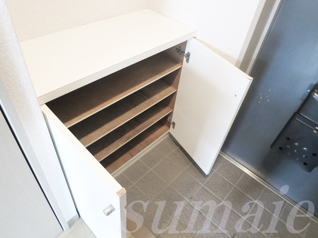 グリーンヒルズ王子本町の収納|☆下駄箱あります☆