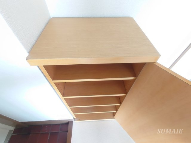 冨田ビルの収納|シューズボックスです☆