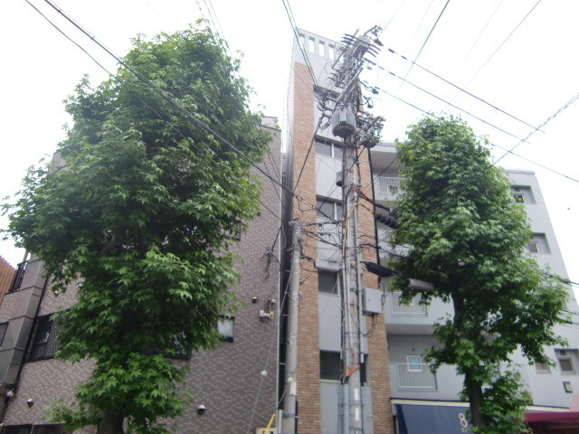 メゾン琵琶の外観