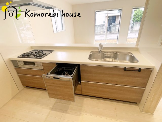 さいたま市見沼区大谷　新築一戸建て　ブルーミングガーデン　01のキッチン|使いやすいキッチンです