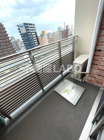 ララプレイスＯＳＡＫＡ　ＷＥＳＴ　ＰＲＩＭＥのバルコニー