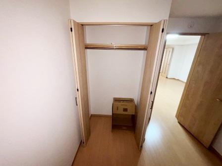 WOODEN　BELL（ウッデン　ベル）の玄関