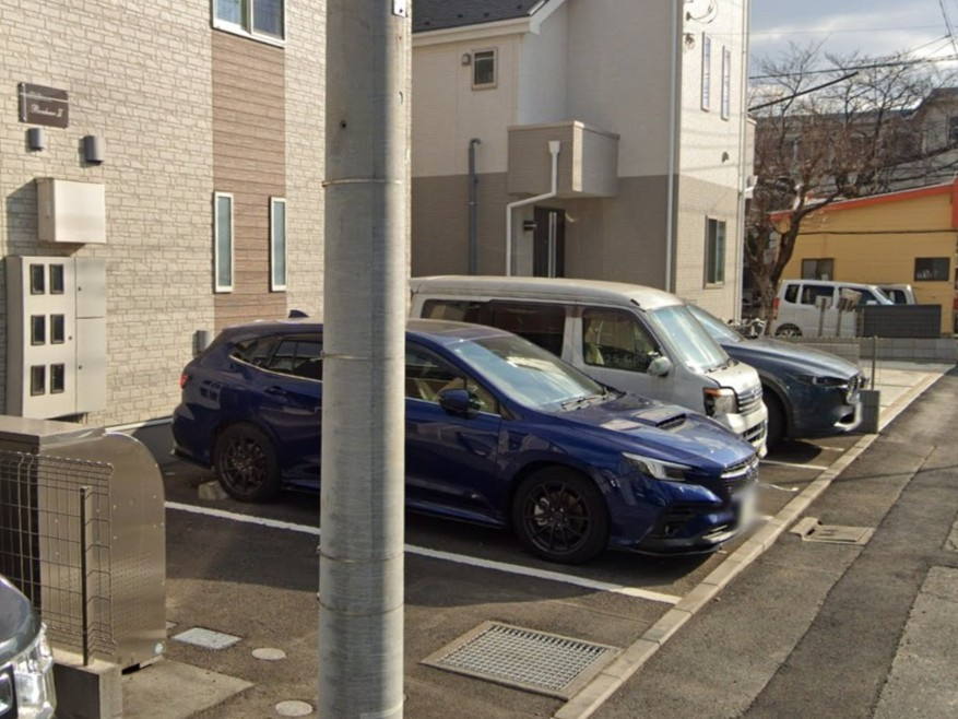 ボナール　Ｉ・ＩＩ・ＩＩＩの駐車場