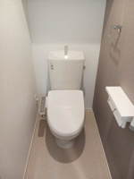 コンパクトで使いやすいトイレです