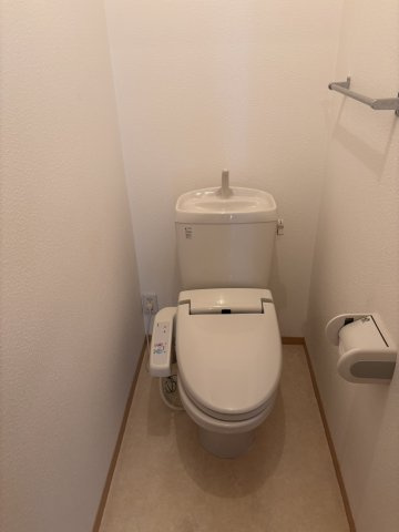 高槻市明田町のアパートのトイレ