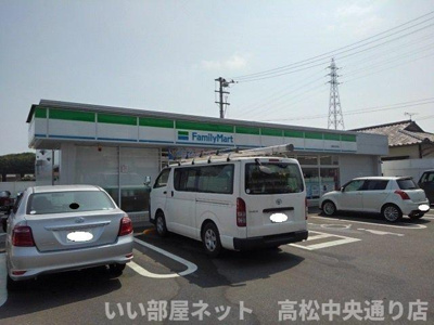 【周辺】 | メゾンイケダＡ | ファミリーマート丸亀山北町店まで300m