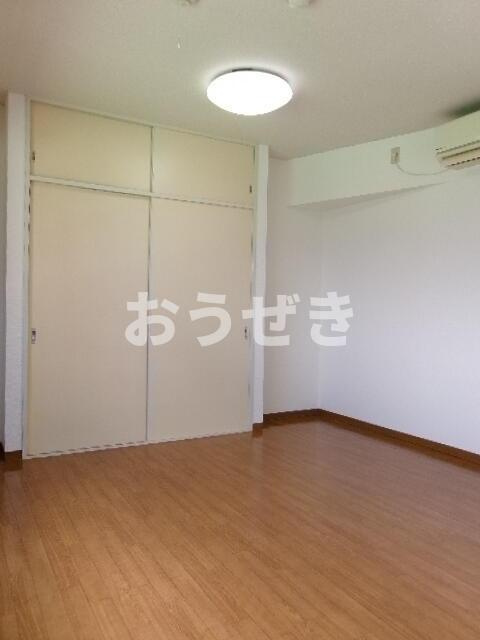 生麦栗山ハイツの内装