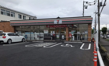 セブン　さいたま深作2丁目店まで240m